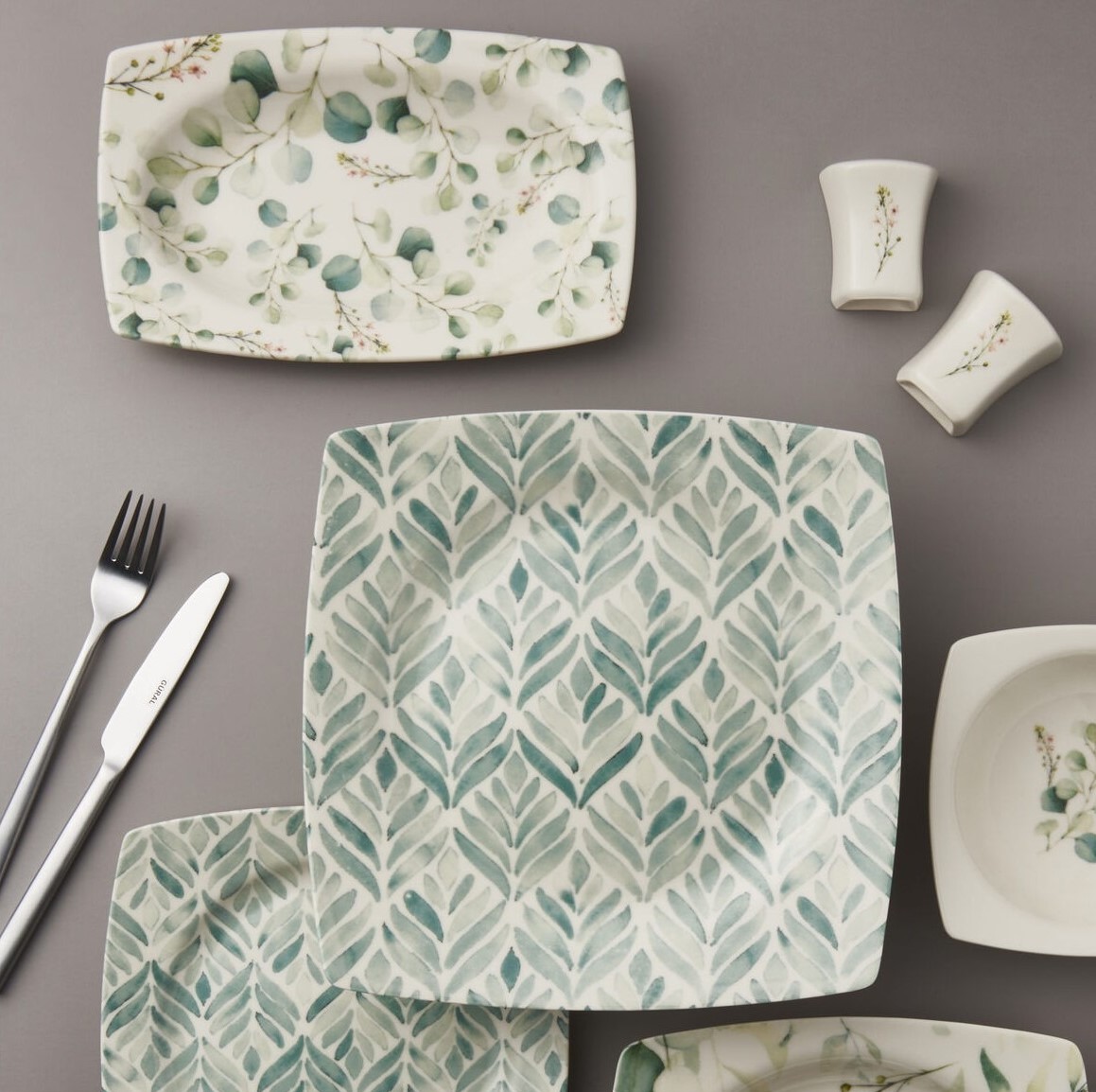 Güral Porselen Carolıne 30 Parça 6 Kişilik Kare Bone Yemek Takımı - 2996