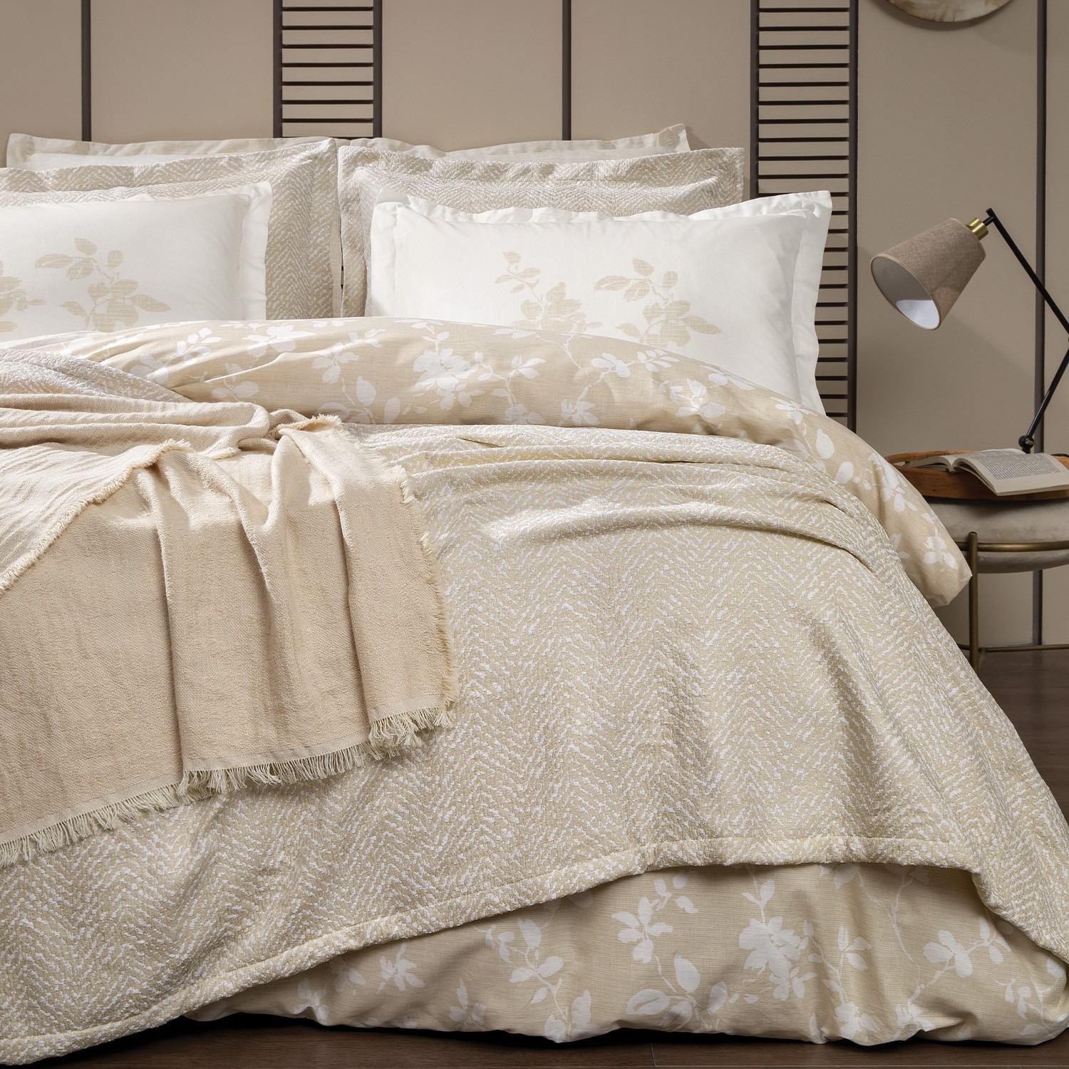 Yataş Bedding Etta Çift Kişilik Fall Winter Çeyiz Seti 8 Parça - Bej