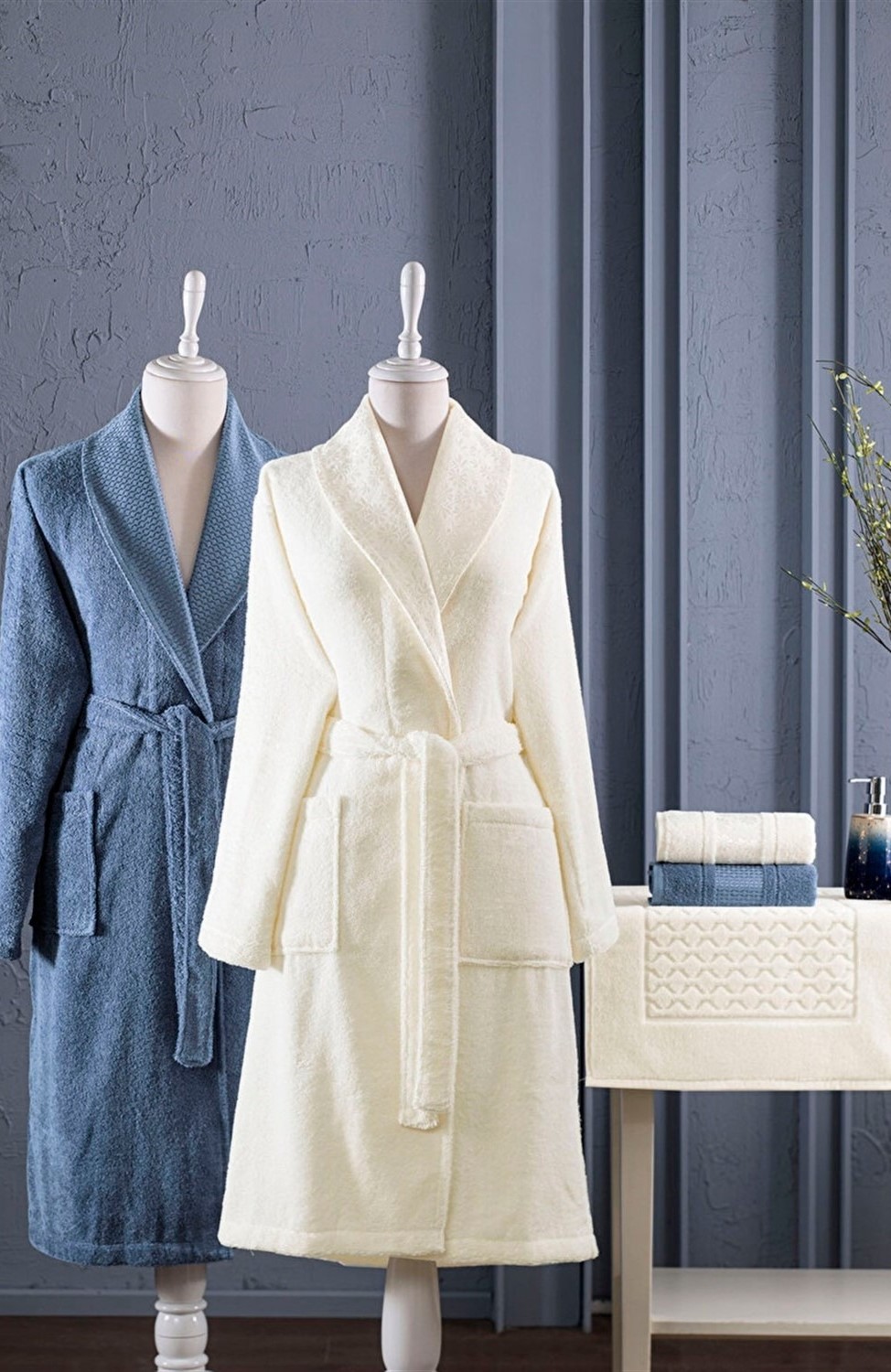 Özdilek Blossom 5 Parça Happy Aile Bornoz Seti Krem-İndigo