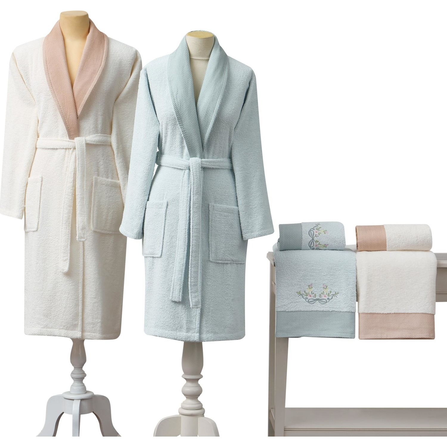 Taç Barbara Aile Bornoz Seti