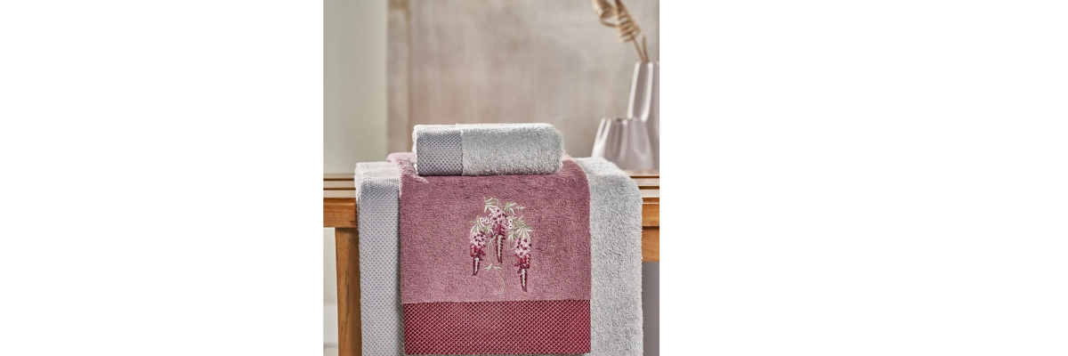 236/FOTORAFLAR/Banyo Bornoz Takımları