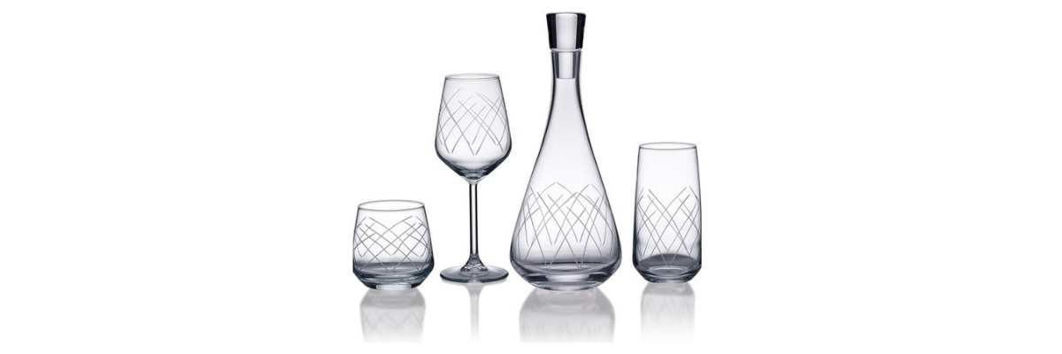 228/FOTORAFLAR/YEMEK BARDAK TAKIMLARI