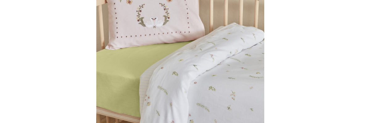 232/FOTORAFLAR/BEBEK NEVRESIM TAKIMLARI