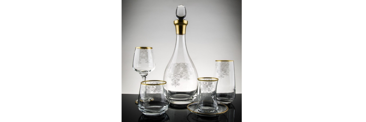 228/FOTORAFLAR/YEMEK BARDAK TAKIMLARI