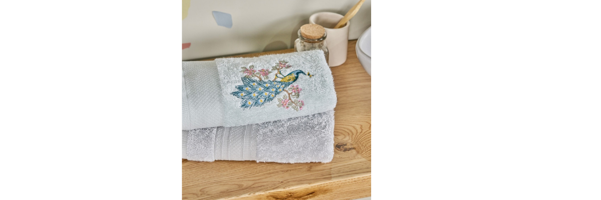 236/FOTORAFLAR/Banyo Bornoz Takımları