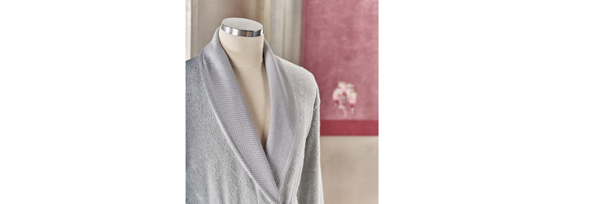 236/FOTORAFLAR/Banyo Bornoz Takımları