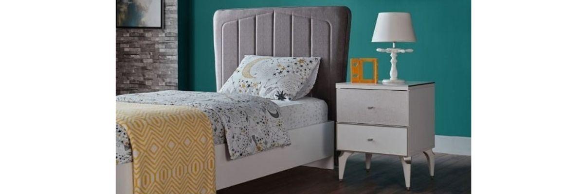 204/FOTORAFLAR /GENC ERKEK ODA MOBILYA TAKIMLARI