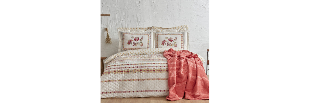 235/FOTORAFLAR/ÇİFT KİŞİLİK NEVRESIM TAKIMLARI