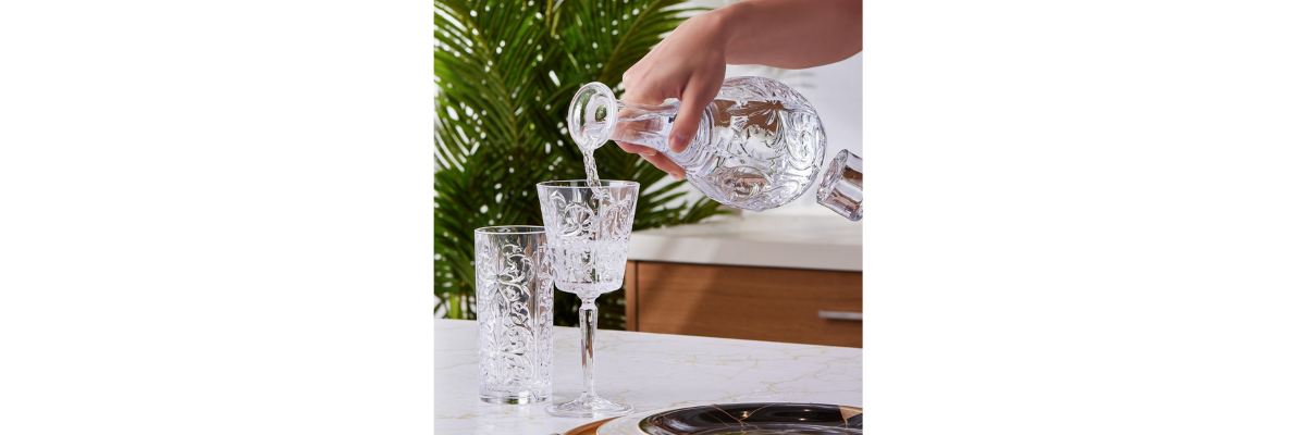 228/FOTORAFLAR/YEMEK BARDAK TAKIMLARI