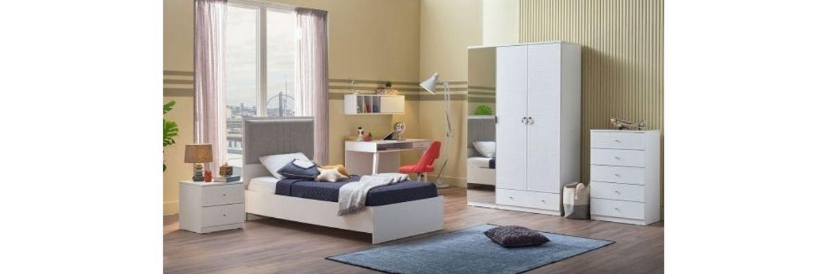 204/FOTORAFLAR /GENC ERKEK ODA MOBILYA TAKIMLARI