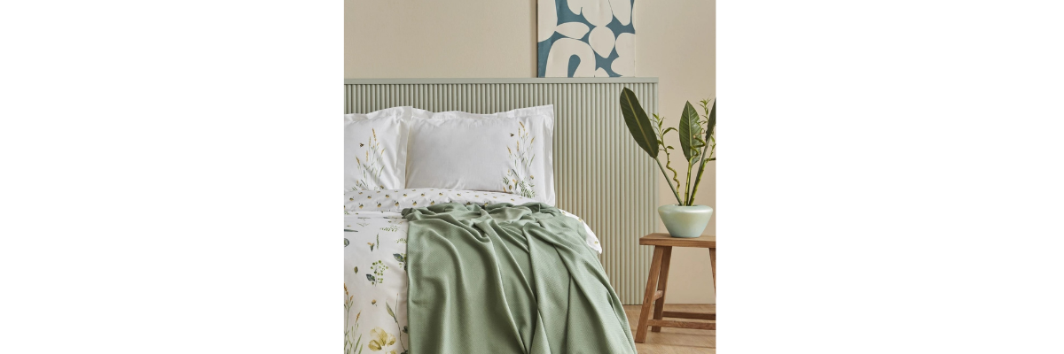 235/FOTORAFLAR/ÇİFT KİŞİLİK NEVRESIM TAKIMLARI