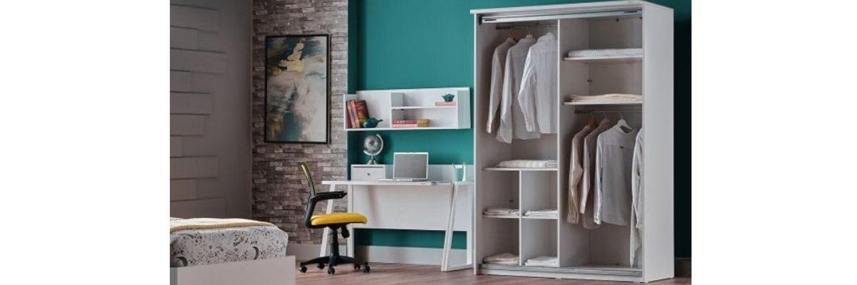 204/FOTORAFLAR /GENC ERKEK ODA MOBILYA TAKIMLARI