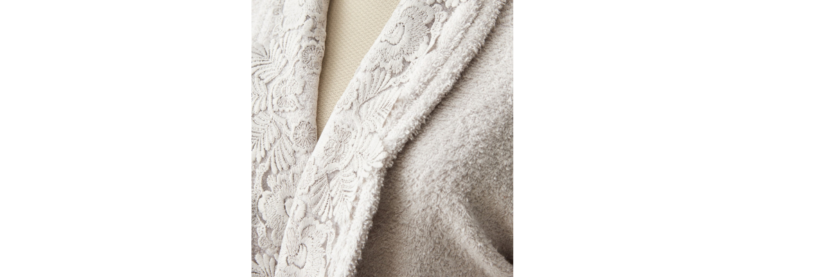 236/FOTORAFLAR/Banyo Bornoz Takımları