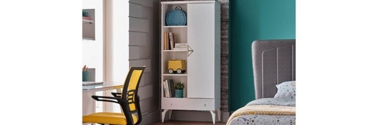 204/FOTORAFLAR /GENC ERKEK ODA MOBILYA TAKIMLARI