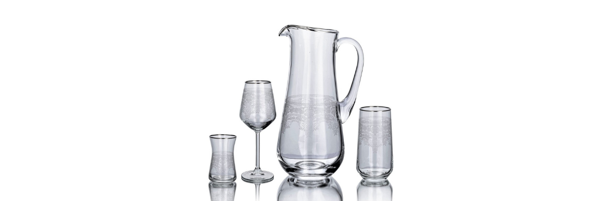 228/FOTORAFLAR/YEMEK BARDAK TAKIMLARI