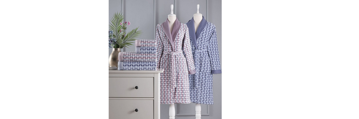 236/FOTORAFLAR/Banyo Bornoz Takımları