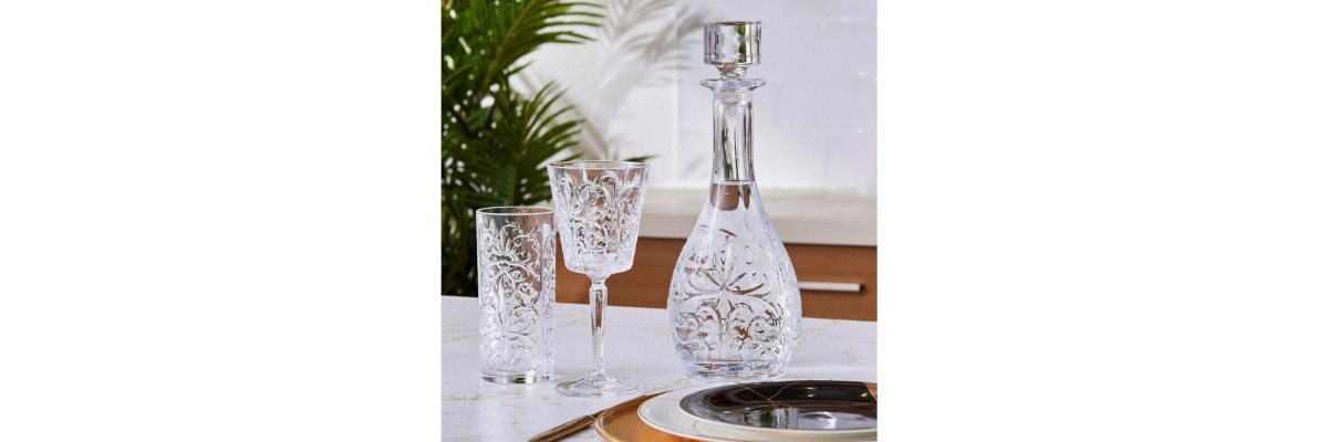 228/FOTORAFLAR/YEMEK BARDAK TAKIMLARI