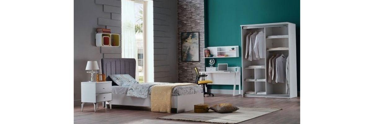 204/FOTORAFLAR /GENC ERKEK ODA MOBILYA TAKIMLARI